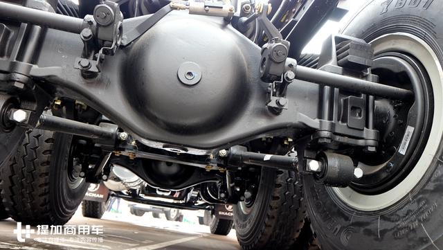 快来围观,陕汽出口到亚非拉的重卡,国三排放,还是上一代车型 - 第7张 - 提加商用车网 快来围观,陕汽出口到亚非拉的重卡,国三排放,还是上一代车型 - 第7张