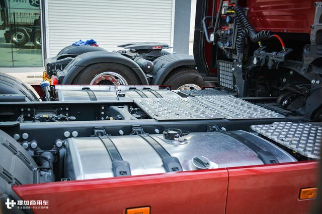 先睹为快，最新一代斯堪尼亚已到国内，最大号驾驶室惊爆您的眼球