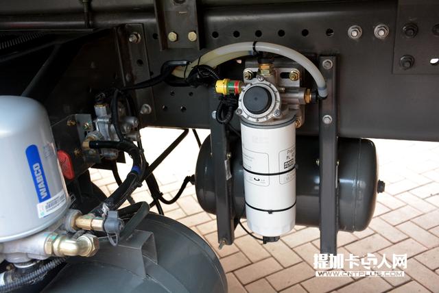 加上装总价超过40万？中国重汽汕德卡新款自卸车实拍 - 第16张