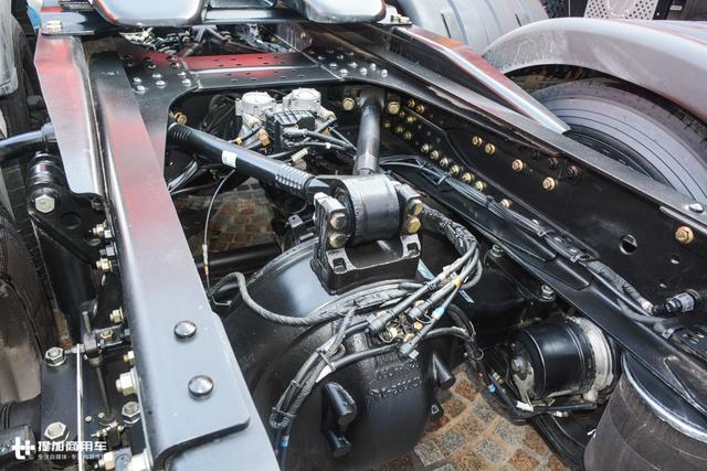 600马力牵引车，自动挡电动自卸车，陕汽重卡年中会车型抢先看