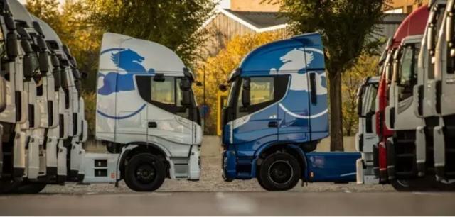 限量140台 依维柯推出飞马汽车70周年纪念版卡车 - 第1张 - 提加商用车网 限量140台 依维柯推出飞马汽车70周年纪念版卡车 - 第1张