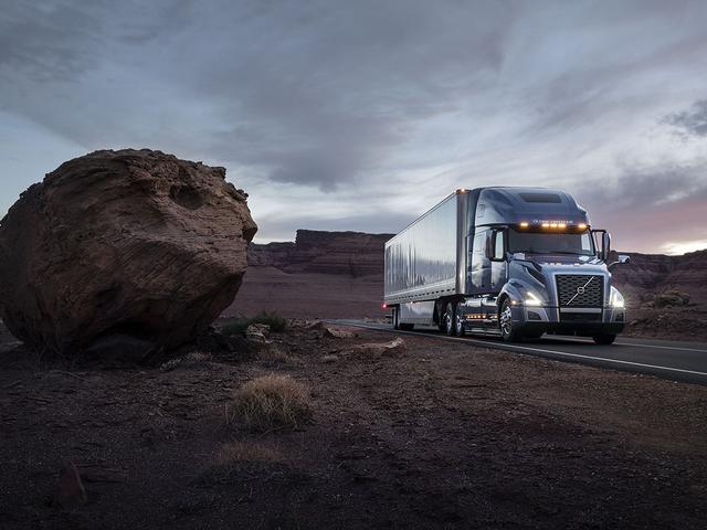 空调、冰箱、微波炉全都有,卧铺106cm宽,沃尔沃长头卡车VNL详解 - 第4张 - 提加商用车网 空调、冰箱、微波炉全都有,卧铺106cm宽,沃尔沃长头卡车VNL详解 - 第4张