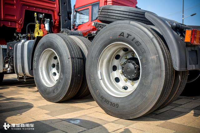 外观改款,配置向X3000看齐,陕汽新M3000牵引车图解 - 第20张 - 提加商用车网 外观改款,配置向X3000看齐,陕汽新M3000牵引车图解 - 第20张