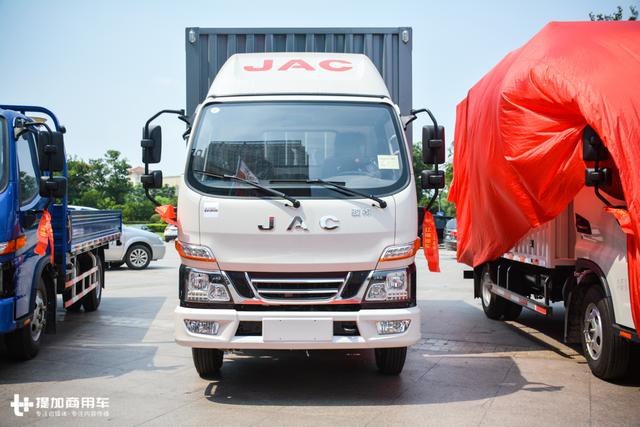 前轴3片板簧,内饰设计数第一?江淮新上市的骏铃V3快递版轻卡详解 - 第4张 - 提加商用车网 前轴3片板簧,内饰设计数第一?江淮新上市的骏铃V3快递版轻卡详解 - 第4张