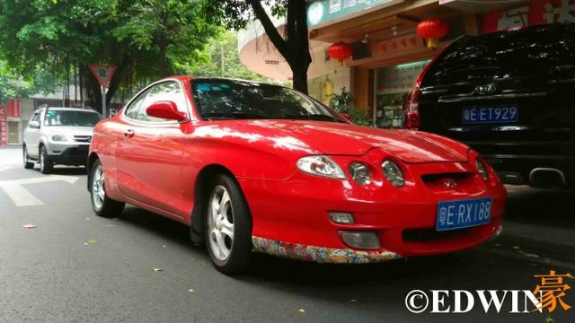 曾是金杯最强对手？已没落的韩国现代H100面包车实拍 - 第8张