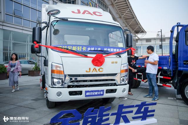 配置向重卡看齐,还能上蓝牌?江淮帅铃全能轻卡深度解析 - 第8张 - 提加商用车网 配置向重卡看齐,还能上蓝牌?江淮帅铃全能轻卡深度解析 - 第8张