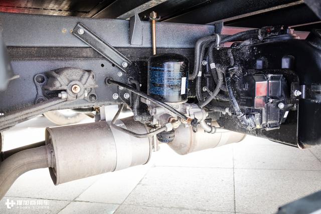 看到配置怕买不起,帅铃轻卡配自动大灯和倒车雷达 - 第22张 - 提加商用车网 看到配置怕买不起,帅铃轻卡配自动大灯和倒车雷达 - 第22张