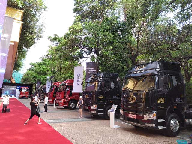 550马力新J6亮相年中会，上半年解放中重卡销量拿了多个第一 - 第8张