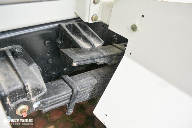 轻卡也可以做搅拌车?180马力,可装7方混凝土,售价仅22万 - 第41张 - 提加商用车网 轻卡也可以做搅拌车?180马力,可装7方混凝土,售价仅22万 - 第41张