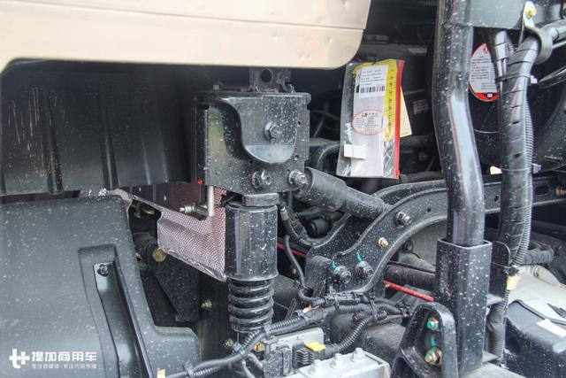 马力加大自重减低，售价40万左右，如今的天龙旗舰重卡已趋成熟？