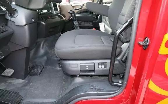 一款颜值与实力并存的佳作,格尔发A5三代试驾评测 - 第6张 - 提加商用车网 一款颜值与实力并存的佳作,格尔发A5三代试驾评测 - 第6张