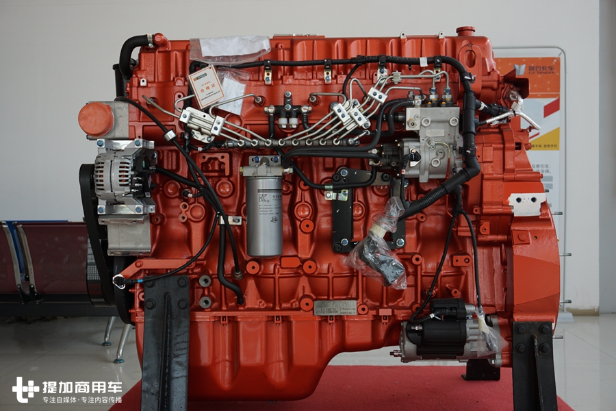 为风叶等大件运输打造?配550马力玉柴,联合重载版牵引车实拍 - 第5张 - 提加商用车网 为风叶等大件运输打造?配550马力玉柴,联合重载版牵引车实拍 - 第5张