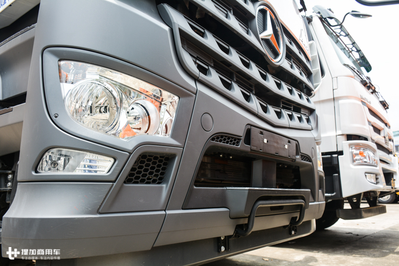 卡车司机最不想看到的车型,奔驰Arocs底盘的重卡清障车实拍 - 第5张 - 提加商用车网 卡车司机最不想看到的车型,奔驰Arocs底盘的重卡清障车实拍 - 第5张