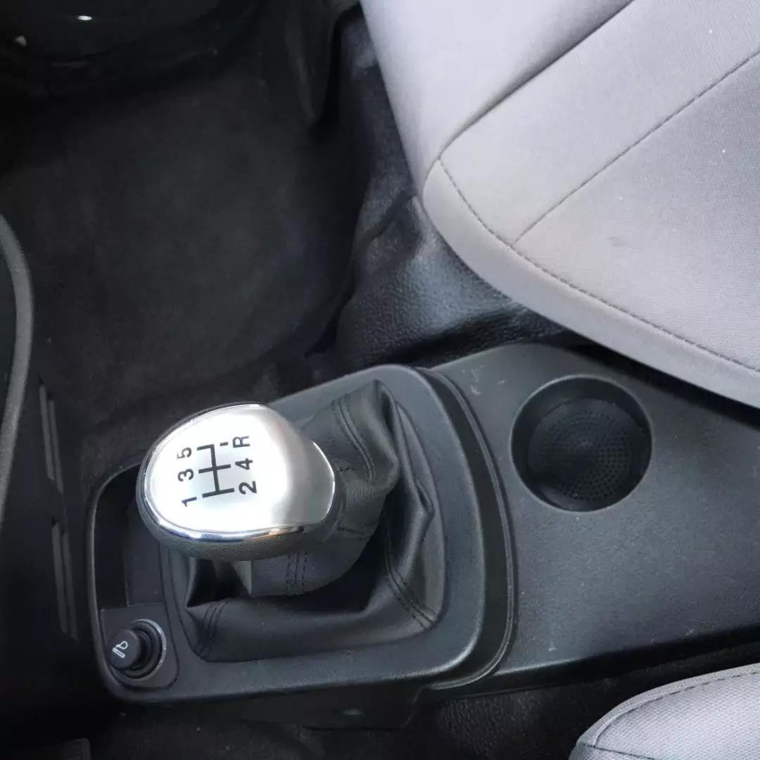 非凡舒适打破传统微卡认知,江淮康铃全新轿卡X5义乌上市 - 第6张 - 提加商用车网 非凡舒适打破传统微卡认知,江淮康铃全新轿卡X5义乌上市 - 第6张