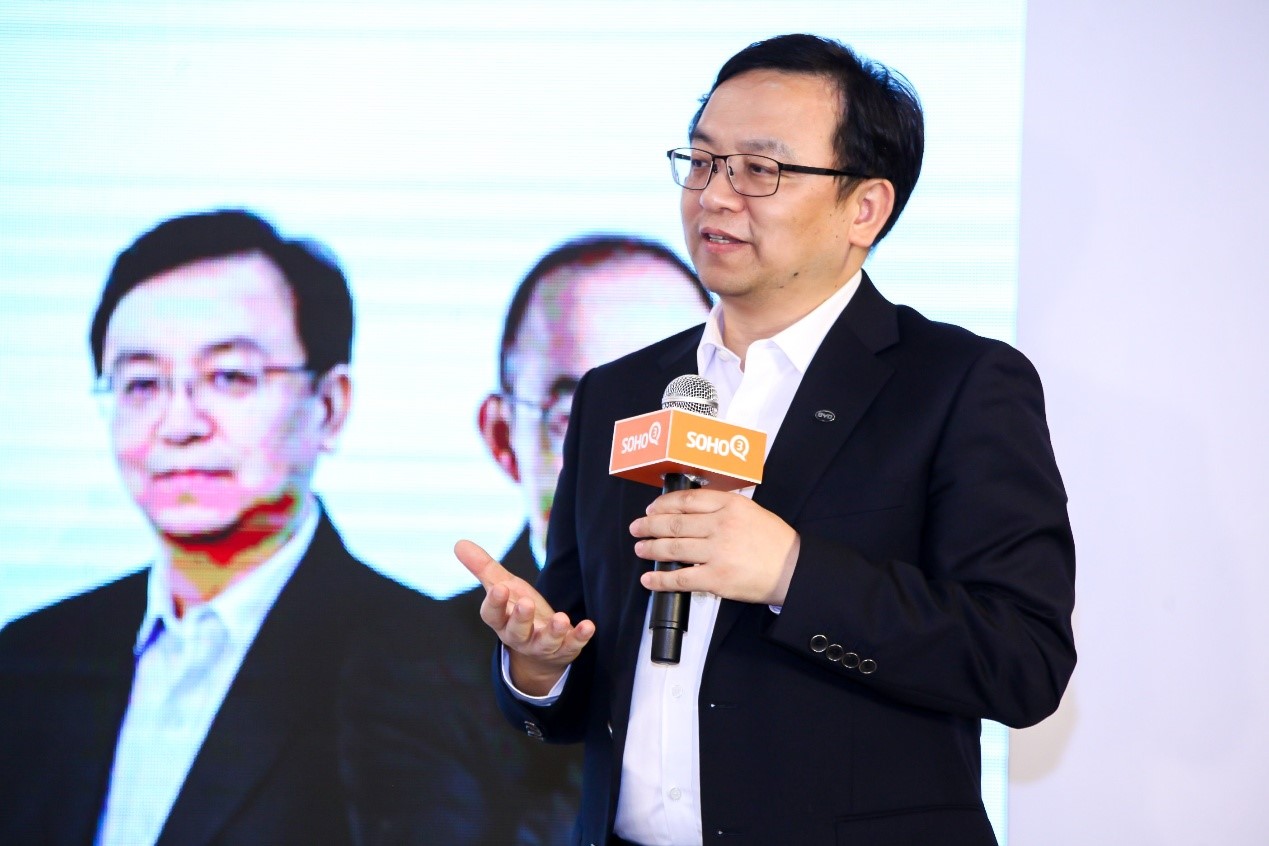潘谈会”：王传福要造的房“长啥样，潘石屹要造的车又长啥样？ - 第5张