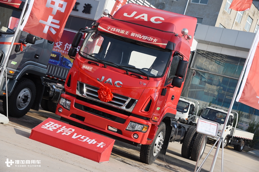 “材大气粗”多赚钱,江淮骏铃V9中卡郑州荣耀上市 - 第5张 - 提加商用车网 “材大气粗”多赚钱,江淮骏铃V9中卡郑州荣耀上市 - 第5张