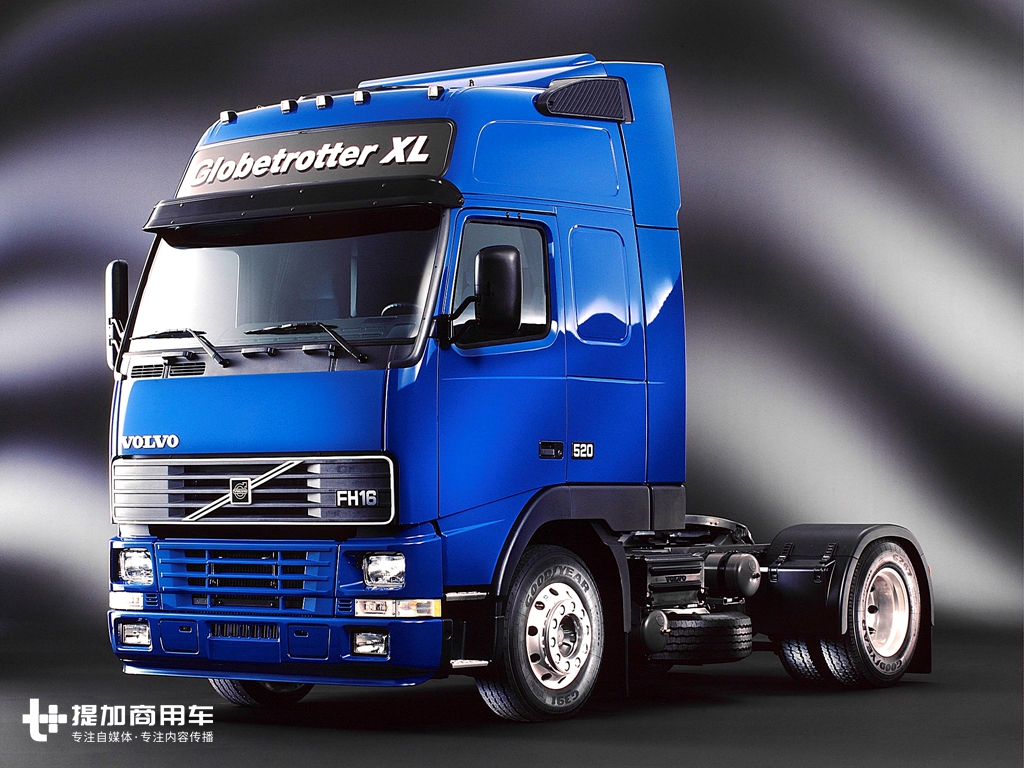 停放多年轮胎依然没有漏气，已经报废的98款沃尔沃FM卡车实拍 - 第3张