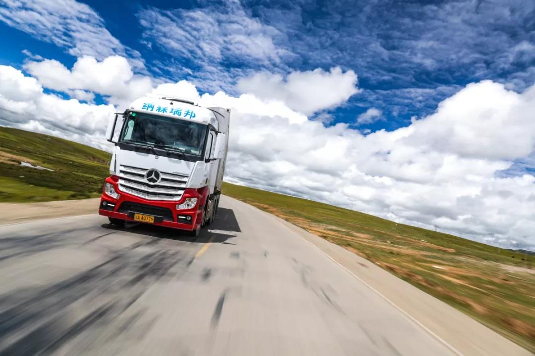 青藏线跟车纪实:跟着奔驰新Actros走进梦的圣地 - 第1张 - 提加商用车网 青藏线跟车纪实:跟着奔驰新Actros走进梦的圣地 - 第1张
