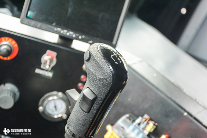 550马力潍柴,欧洲赛车标准改装,带您见识一台国产长头卡车性能怪兽 - 第8张 - 提加商用车网 550马力潍柴,欧洲赛车标准改装,带您见识一台国产长头卡车性能怪兽 - 第8张