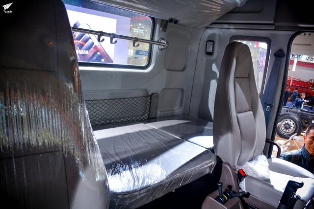 柳汽也有高配置车型 乘龙H7高端重卡评测 - 第21张 - 提加商用车网 柳汽也有高配置车型 乘龙H7高端重卡评测 - 第21张