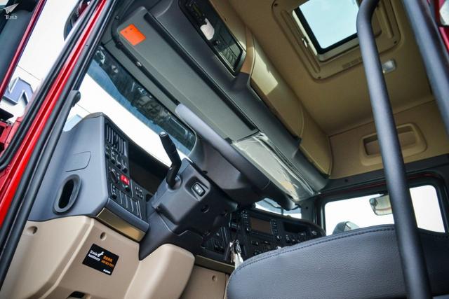 世界第一卡车驾乘舒适吗?斯堪尼亚入华50周年纪念版内饰实拍 - 第5张 - 提加商用车网 世界第一卡车驾乘舒适吗?斯堪尼亚入华50周年纪念版内饰实拍 - 第5张