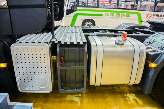 也有低配版 东风天龙旗舰重卡并非“高不可攀” - 第10张 - 提加商用车网 也有低配版 东风天龙旗舰重卡并非“高不可攀” - 第10张