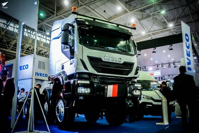 奇!这些卡车拉几百吨 不仅没有罚款还有交警开路 - 第7张