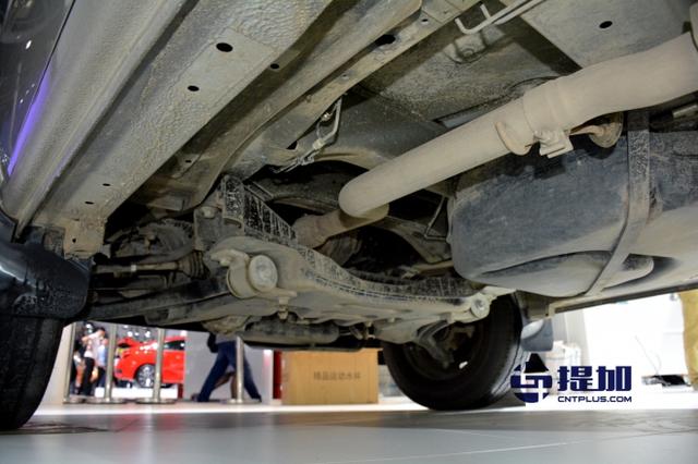 见证黑马的实力 上汽大通V80傲运通物流车静态评测 - 第2张 - 提加商用车网 见证黑马的实力 上汽大通V80傲运通物流车静态评测 - 第2张