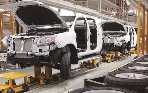 搭载云内2.0发动机  江淮帅铃T6皮卡首辆四驱车型下线