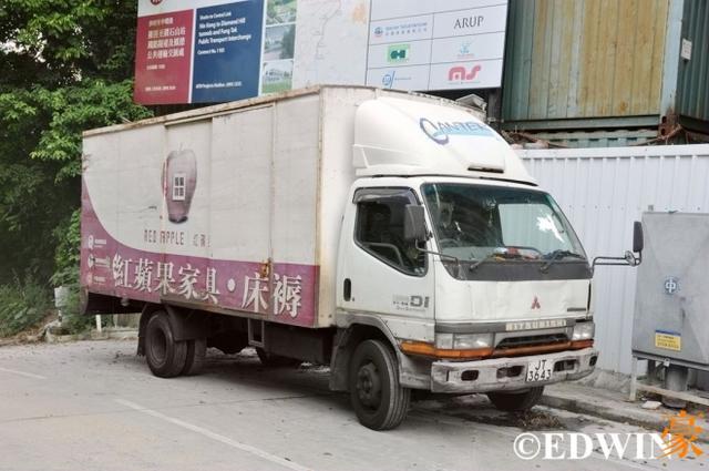 经典的日系卡车这里都有？ 香港街头某货运停车场实拍 - 第9张