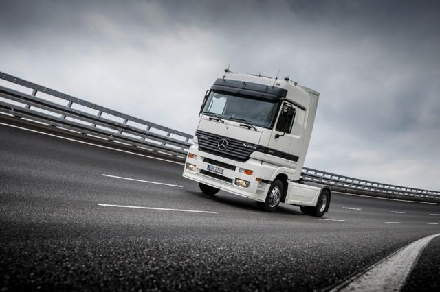 配有健身系统 奔驰Actros 20周年纪念卡车即将亮相 - 第2张 - 提加商用车网 配有健身系统 奔驰Actros 20周年纪念卡车即将亮相 - 第2张