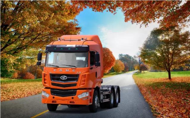 老板真壕 一次购入百辆华菱H6国五牵引车还现款 - 第2张 - 提加商用车网 老板真壕 一次购入百辆华菱H6国五牵引车还现款 - 第2张