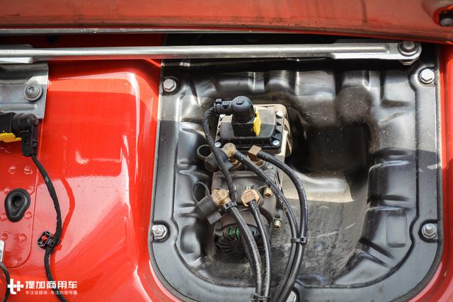 国产卡车模仿进口卡车,为啥总是差了大半截?奔驰新Actros告诉您 - 第11张 - 提加商用车网 国产卡车模仿进口卡车,为啥总是差了大半截?奔驰新Actros告诉您 - 第11张