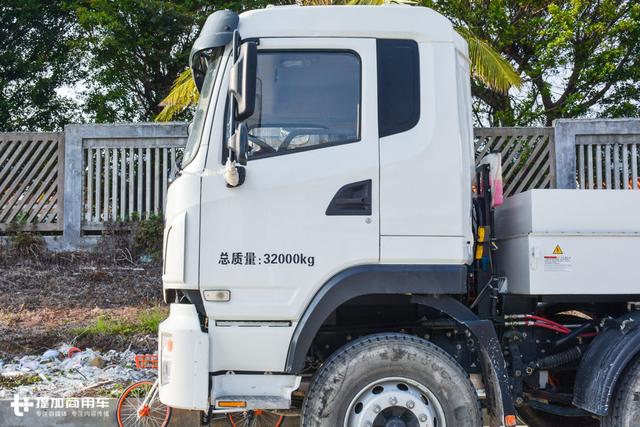 前四后八底盘配7.5方的罐体?比亚迪又一款纯电动搅拌车曝光 - 第3张 - 提加商用车网 前四后八底盘配7.5方的罐体?比亚迪又一款纯电动搅拌车曝光 - 第3张