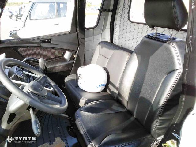 帅炸天的三蹦子要上市了,首曝光的内饰更炫酷,据说售价3万左右 - 第3张 - 提加商用车网 帅炸天的三蹦子要上市了,首曝光的内饰更炫酷,据说售价3万左右 - 第3张