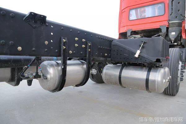 前四后八总重由40吨降至31吨,怎么多拉货?东风天龙是这么做的 - 第4张 - 提加商用车网 前四后八总重由40吨降至31吨,怎么多拉货?东风天龙是这么做的 - 第4张
