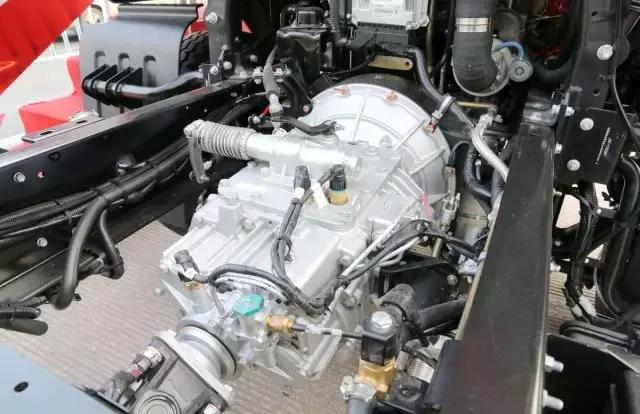 潍柴发动机+空气悬架，可选液力缓速器，格尔发新品底盘大升级