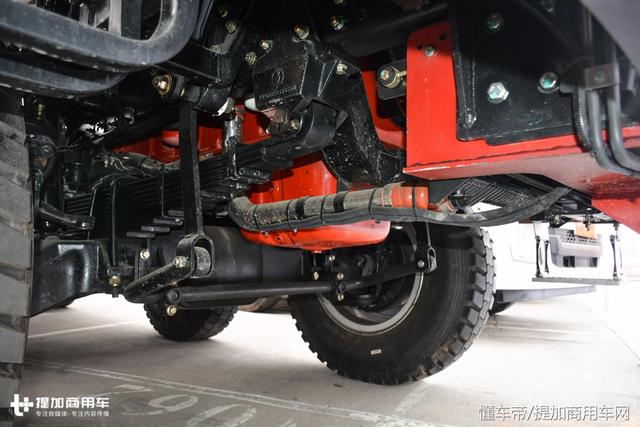 600马力能拉250吨,国产最强8x8,陕汽德龙X3000大件牵引车详解 - 第27张 - 提加商用车网 600马力能拉250吨,国产最强8x8,陕汽德龙X3000大件牵引车详解 - 第27张