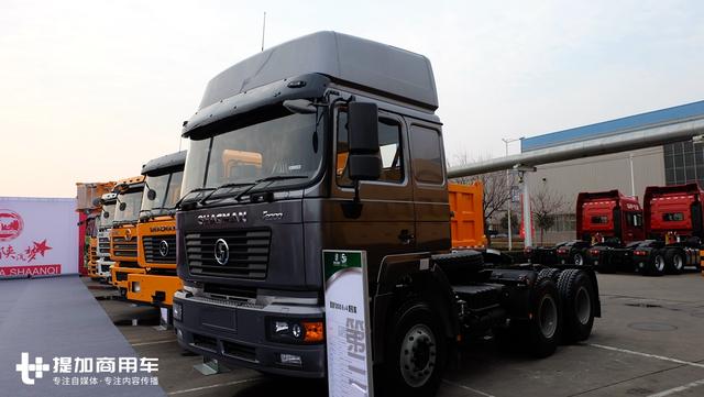 快来围观,陕汽出口到亚非拉的重卡,国三排放,还是上一代车型 - 第2张 - 提加商用车网 快来围观,陕汽出口到亚非拉的重卡,国三排放,还是上一代车型 - 第2张