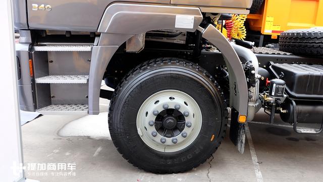 快来围观,陕汽出口到亚非拉的重卡,国三排放,还是上一代车型 - 第4张 - 提加商用车网 快来围观,陕汽出口到亚非拉的重卡,国三排放,还是上一代车型 - 第4张