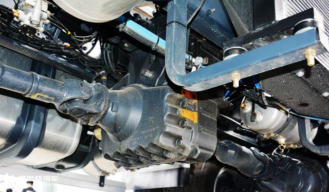 红岩大件车、北奔AMT变速箱重卡领衔,北京车展这些卡车值得一看 - 第16张 - 提加商用车网 红岩大件车、北奔AMT变速箱重卡领衔,北京车展这些卡车值得一看 - 第16张