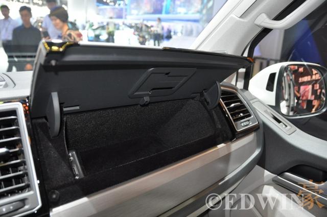 7座车型竟然有房车的豪华配置 大众T6野营车实拍评测 - 第28张 - 提加商用车网 7座车型竟然有房车的豪华配置 大众T6野营车实拍评测 - 第28张