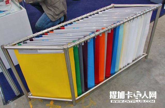 质量轻且装卸货物便利 细品施密茨软篷帘布挂车上装篇 - 第2张