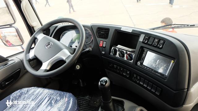 前四后八+橡胶悬架 东风天龙新款绿通载货车全解析 - 第13张 - 提加商用车网 前四后八+橡胶悬架 东风天龙新款绿通载货车全解析 - 第13张