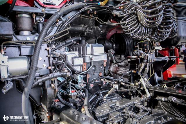 诚意呢？40多万的庆铃新款巨咖重卡，车钥匙还不如面包车的 - 第34张