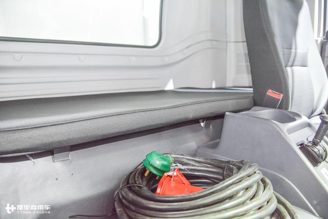 庆铃引进了最帅的五十铃新款重卡,可惜内饰配置太低不够厚道 - 第23张 - 提加商用车网 庆铃引进了最帅的五十铃新款重卡,可惜内饰配置太低不够厚道 - 第23张