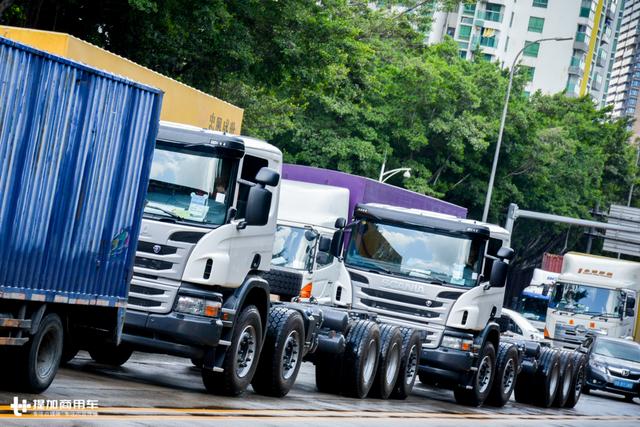 价值几百万，也许是最贵的混凝土泵车底盘，斯堪尼亚5轴卡车实拍 - 第1张