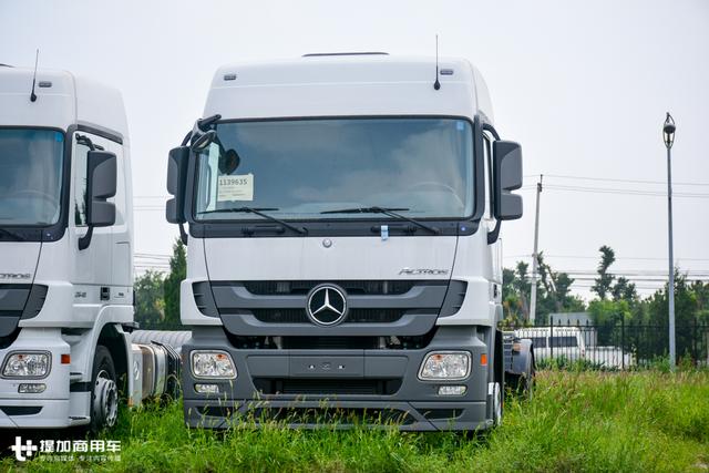 电视转播车为何都用进口卡车底盘？这台奔驰单桥载货车告诉您 - 第1张
