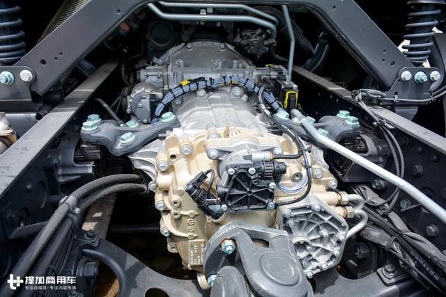 电视转播车为何都用进口卡车底盘？这台奔驰单桥载货车告诉您 - 第16张