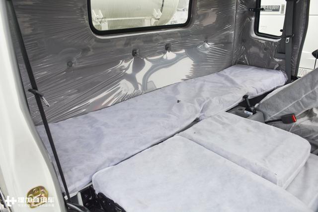 轻卡也可以做搅拌车？180马力，可装7方混凝土，售价仅22万